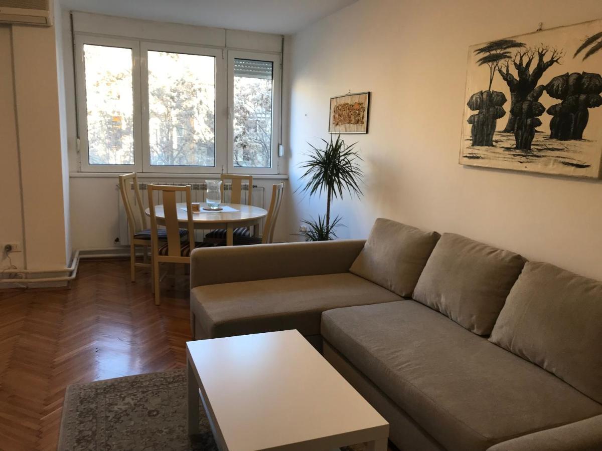 Centrum 2 Βελιγράδι Εξωτερικό φωτογραφία
